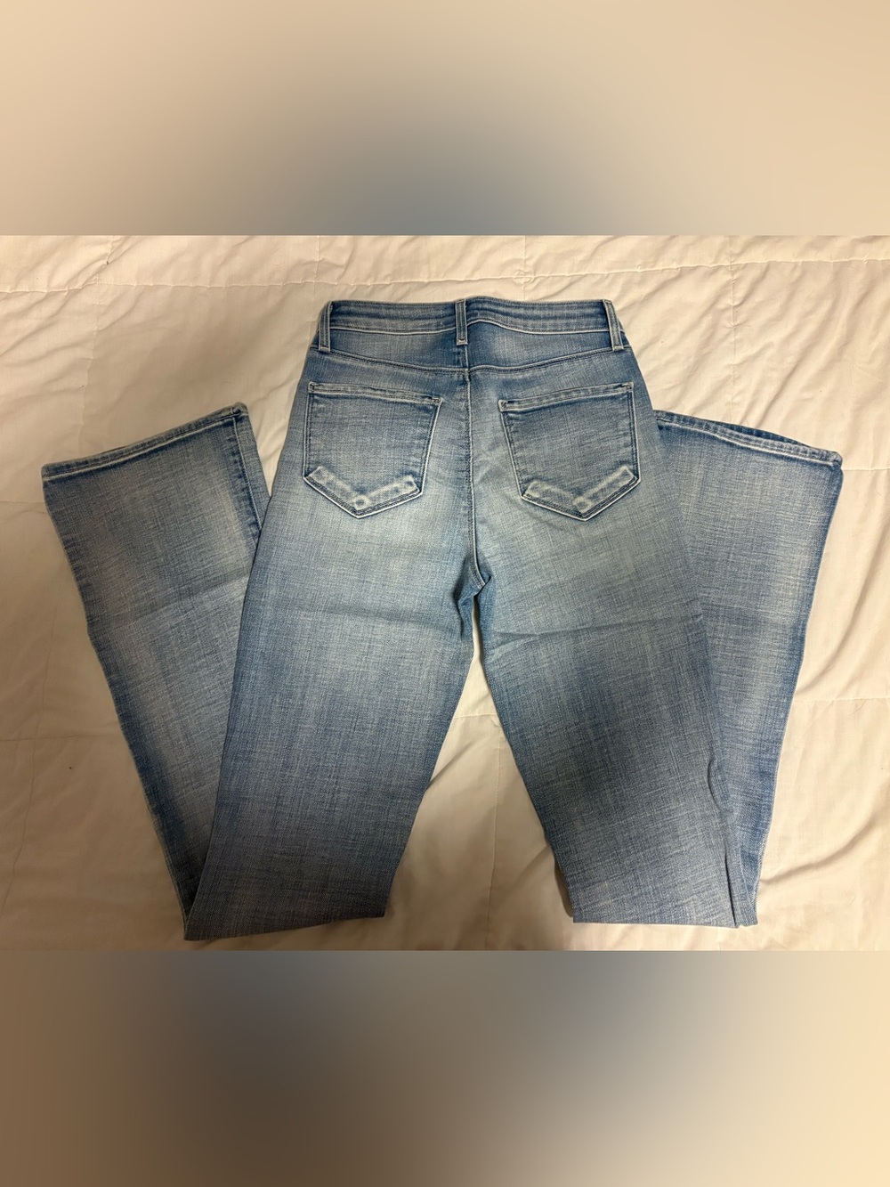 L’agence Jeans